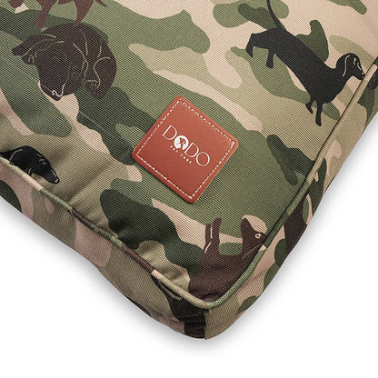 Military Bed corner detail showing DODO Pet Care logo on camouflage fabric with neatly stitched edges